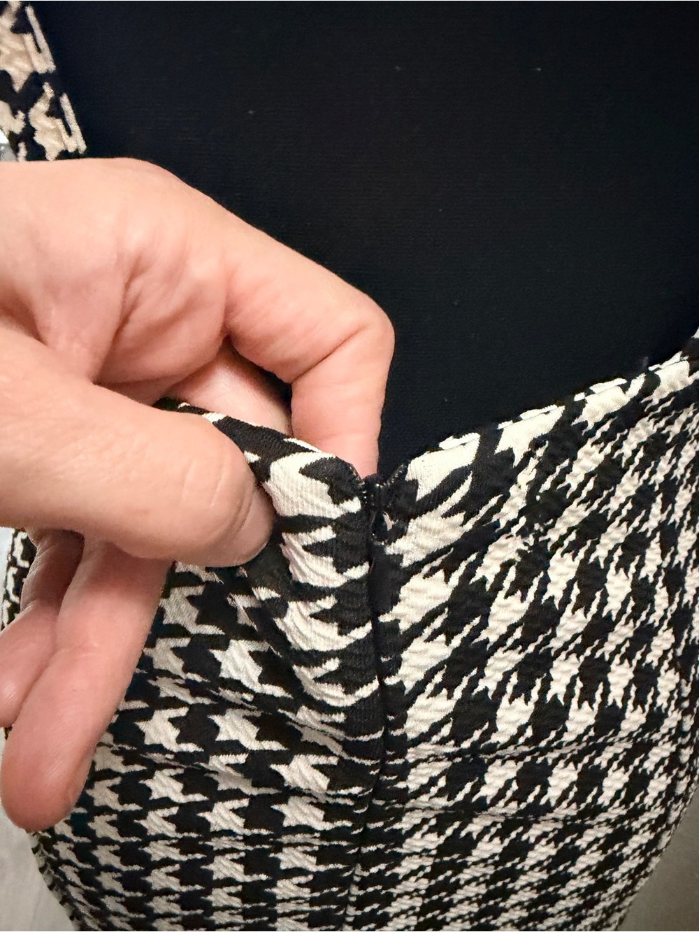SHEIN Black and White Houndstooth Suspender Skirt - Picture 9 of 10